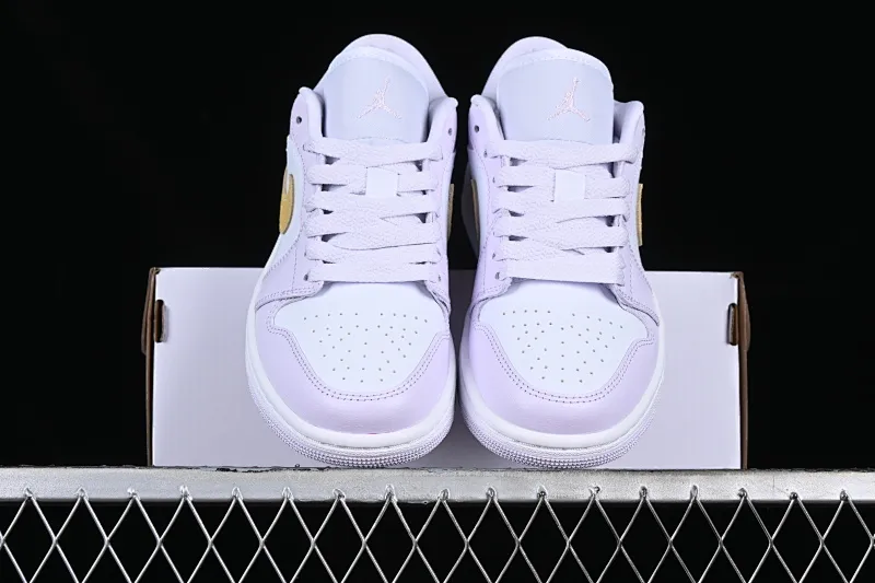 All categories Air Jordan Jordan series basketball shoes Air Jordan 1 Low G version pure original Air Jordan 1 Low "Barely Grape" AJ1 Joe 1 light purple low-top cultural casual sneakers DC0774-501